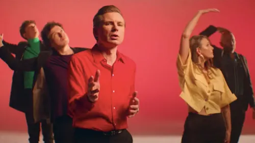 Franz Ferdinand - Curious